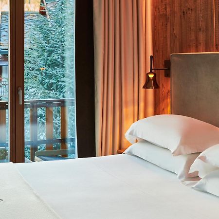 Le Massif Hotel & Lodge Courmayeur The Leading Hotels Of The World Exterior photo