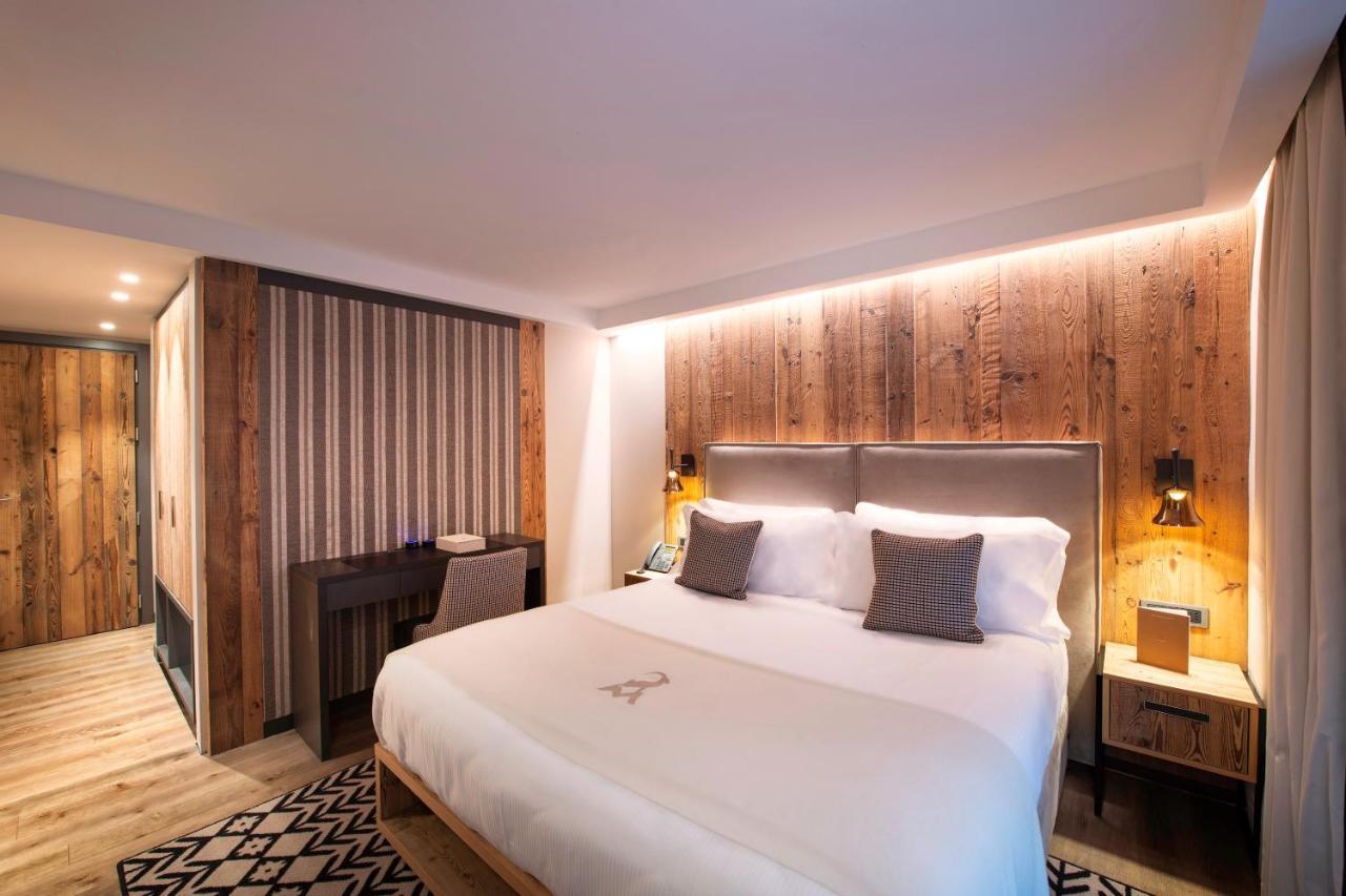 Le Massif Hotel & Lodge Courmayeur The Leading Hotels Of The World Exterior photo