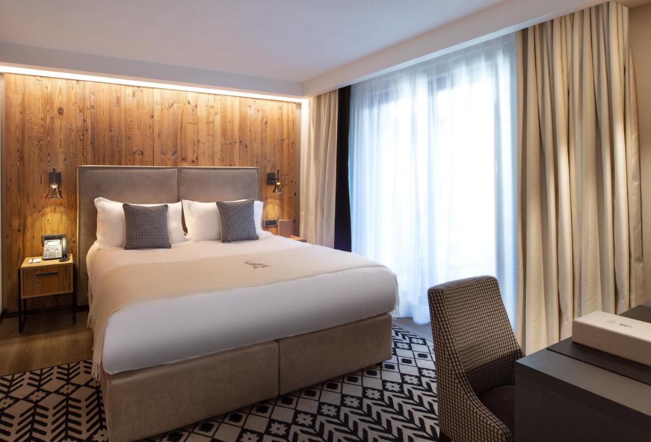 Le Massif Hotel & Lodge Courmayeur The Leading Hotels Of The World Exterior photo